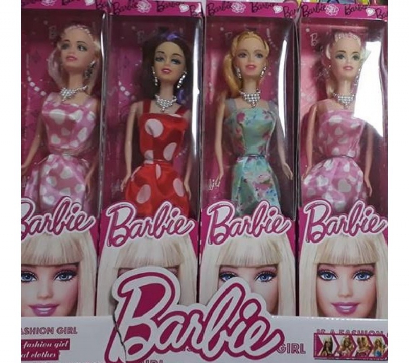 Barbie bebek